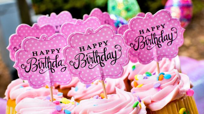 40 Pantun Ucapan Selamat Ulang Tahun Buat Orang Terdekat Keren Dan Kekinian Ragam Bola 