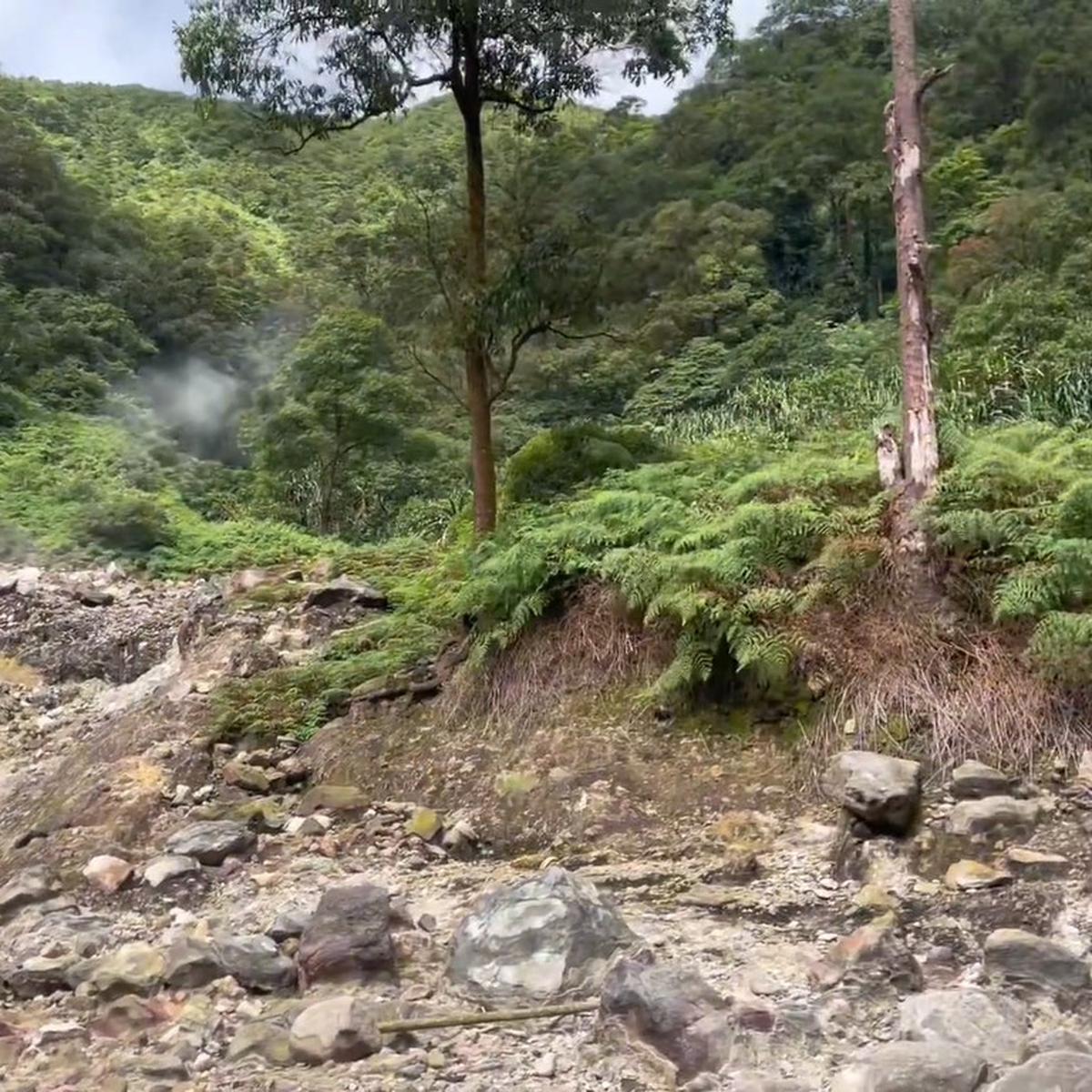 Kawah Gunung Pulosari