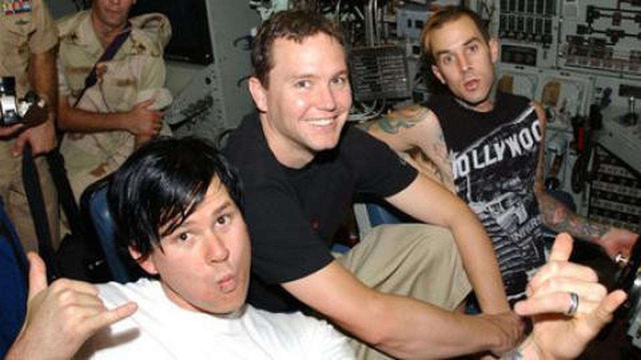 Blink 182 Beri Kado Natal Untuk Fans