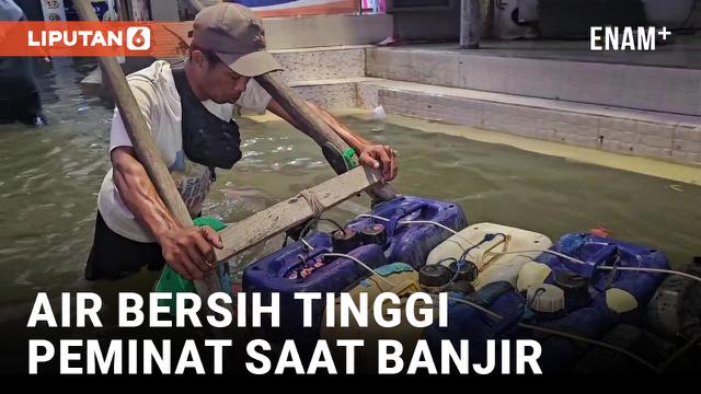 Dilanda Banjir Rob, Warga Muara Angke Terpaksa Beli Air Bersih