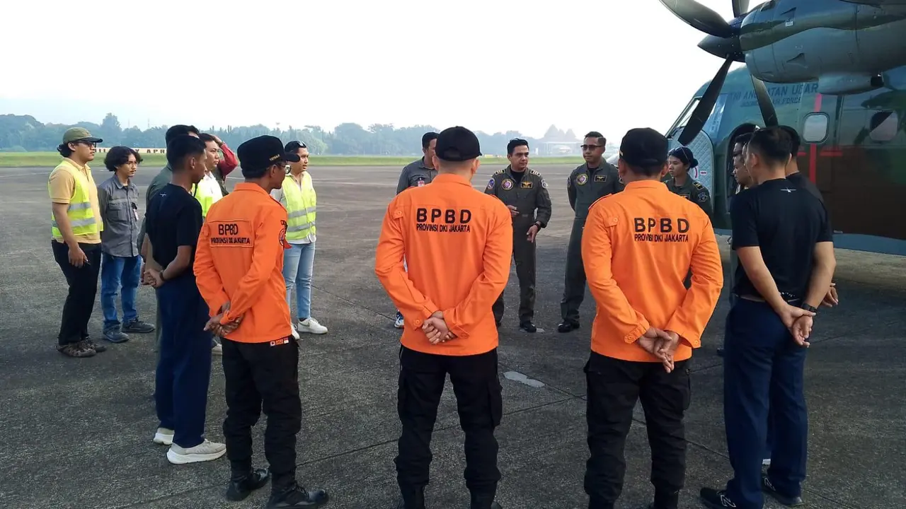 Cegah Bencana Hidrometeorologi, Jakarta Kembali Lanjutkan Operasi Modifikasi Cuaca Tahap 3