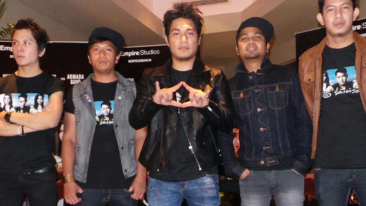 Armada Band