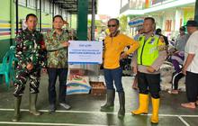 Peduli Korban Banjir, YBM BRILiaN dan BRI Kudus Salurkan 100 Paket Bantuan