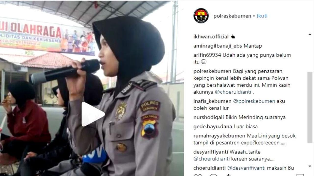 Tangkapan layar Polwan cantik pelantun salawat yang dipopulerkan oleh Sabyan di akun Instagram Polres Kebumen. (Foto: Liputan6.com/Muhamad Ridlo).