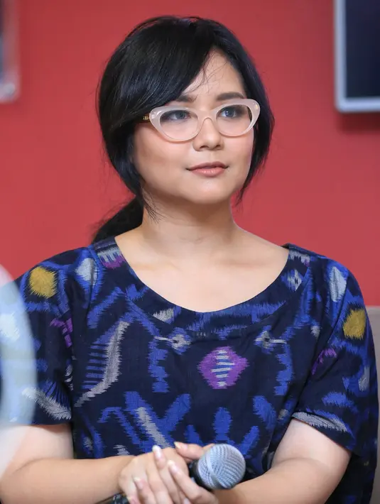 "Kemarin aku udah mulai di hari guru. Aku nyanyi lagu Terima Kasih ku Guru (Himne Guru). Di hari kartini aku akan nyanyi lagu Ibu Kita Kartini, mungkin ini program setahun," jelasnya. (Adrian Putra/Bintang.com)