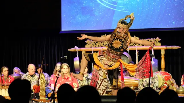 Tari sakral Bedhaya Catur Sagotra