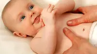 Bunda, Jangan Lupa Pijat Punggung Pada Bayi Juga