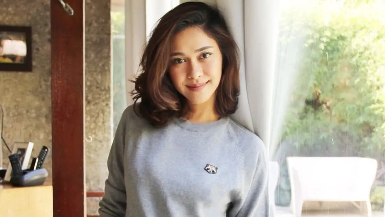 [Bintang] Nana Mirdad