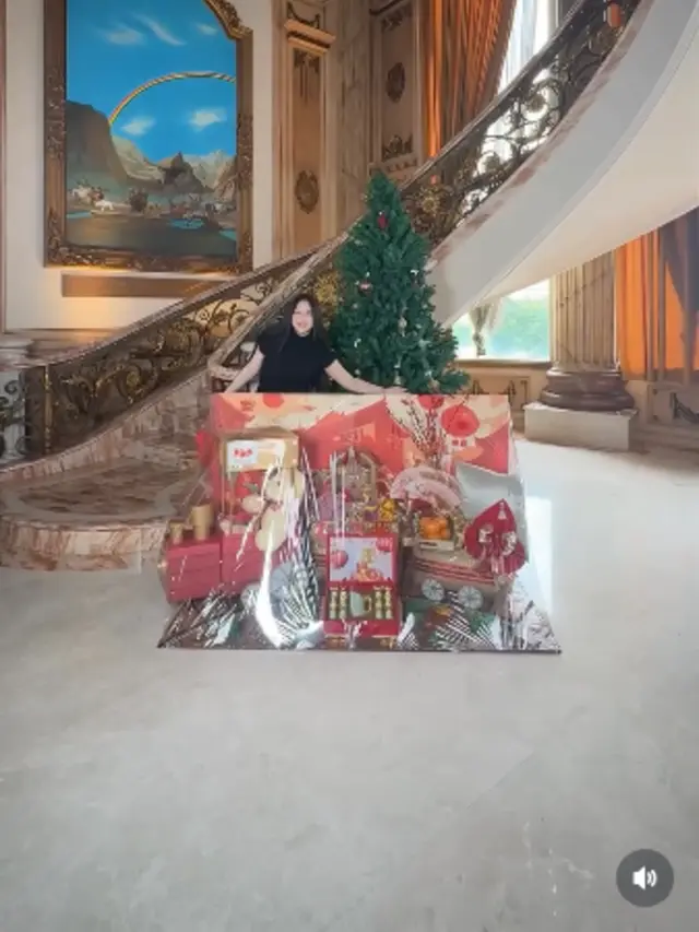 Potret Tangga Rumah Sisca Kohl (Instagram siscakohl)