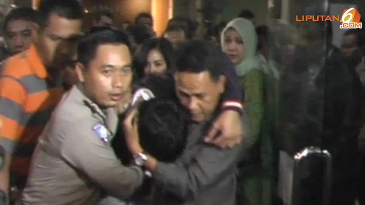 rasyid-pingsan130108a.jpg