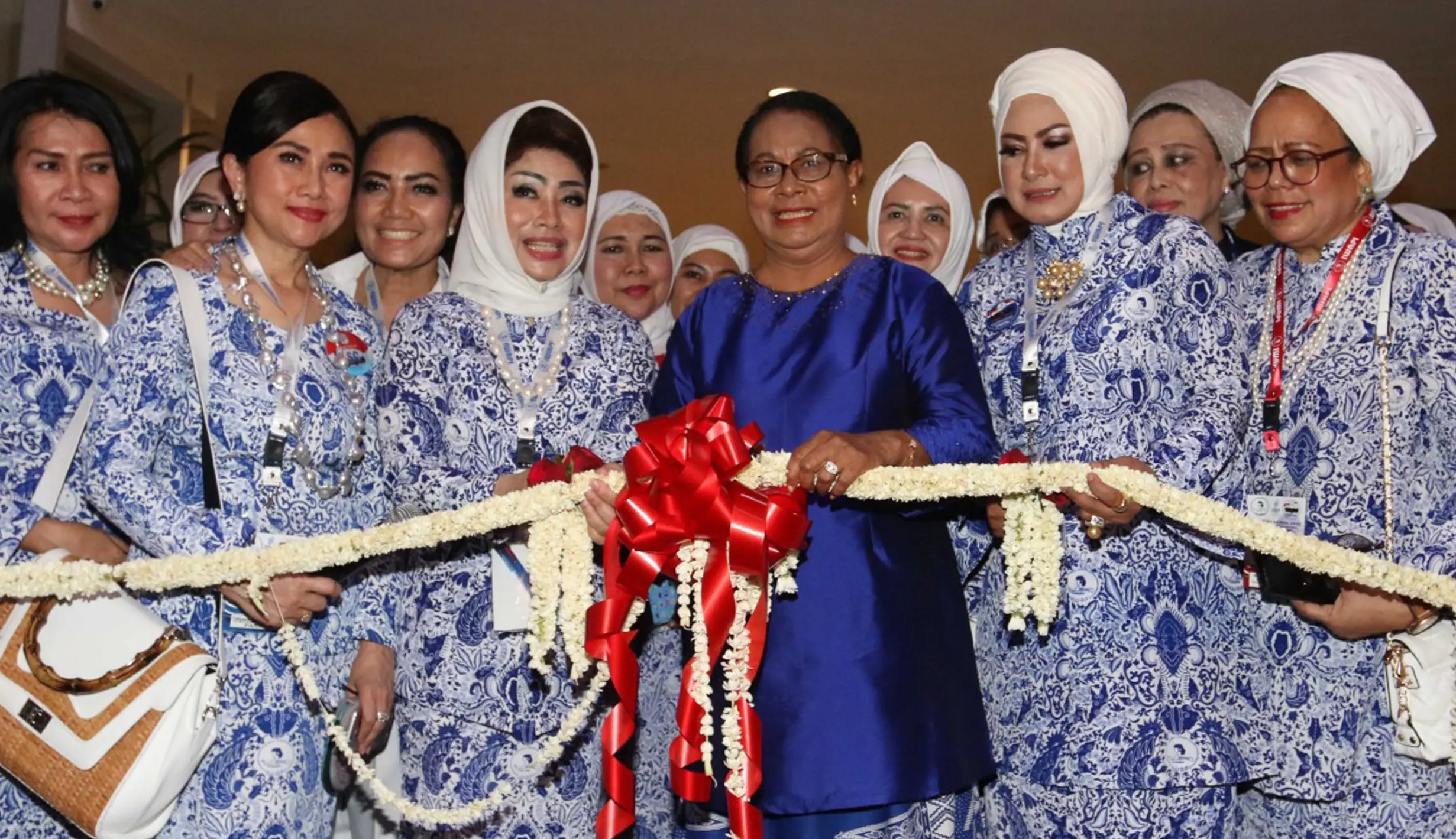 FOTO: Buka Rakernas IWAPI, Jokowi Dorong Pengusaha Perempuan Ekspansi ...