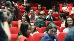 Aktris Sheila Dara Aisha menghadiri pemutaran film pendek Jalan Pulang bersama Program Director Bakti Budaya Djarum Foundation Renitasari Adrian di Jakarta, Rabu (22/7/2026). Film tersebut dihadirkan dalam rangka memperingati Hari Kebaya Nasional. (KLY/Budy Santoso)