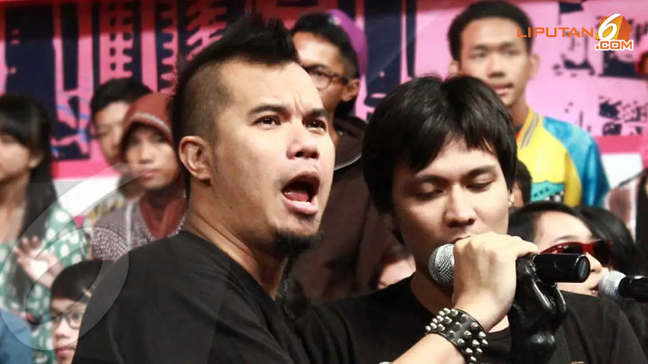 ahmad-dhani-130528c.jpg