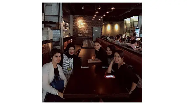 7 Potret Najwa Shihab dan Saudara Perempuannya, Cantik dan Sukses