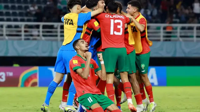 Lolos Perempat Final