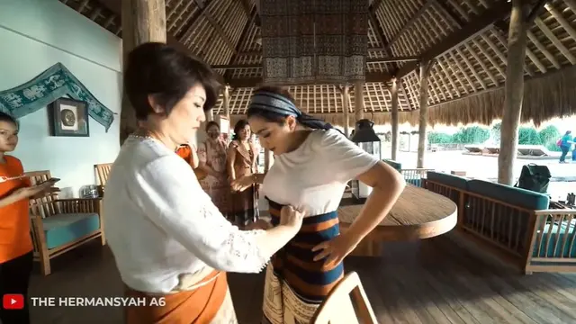 7 Potret Ashanty Liburan di Sumba, Sambil Jemput Asisten Rumah Tangganya