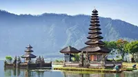 Pesta Kesenian Bali kini menginjak usia ke-39. Dalam acara ini, berbagai kesenian Bali ditampilkan untuk mempertahankan Bali sebagai destinasi wisata utama di Indonesia. Tema PKB 2017. Tahun 2017 kali ini adalah Ulun Danu.