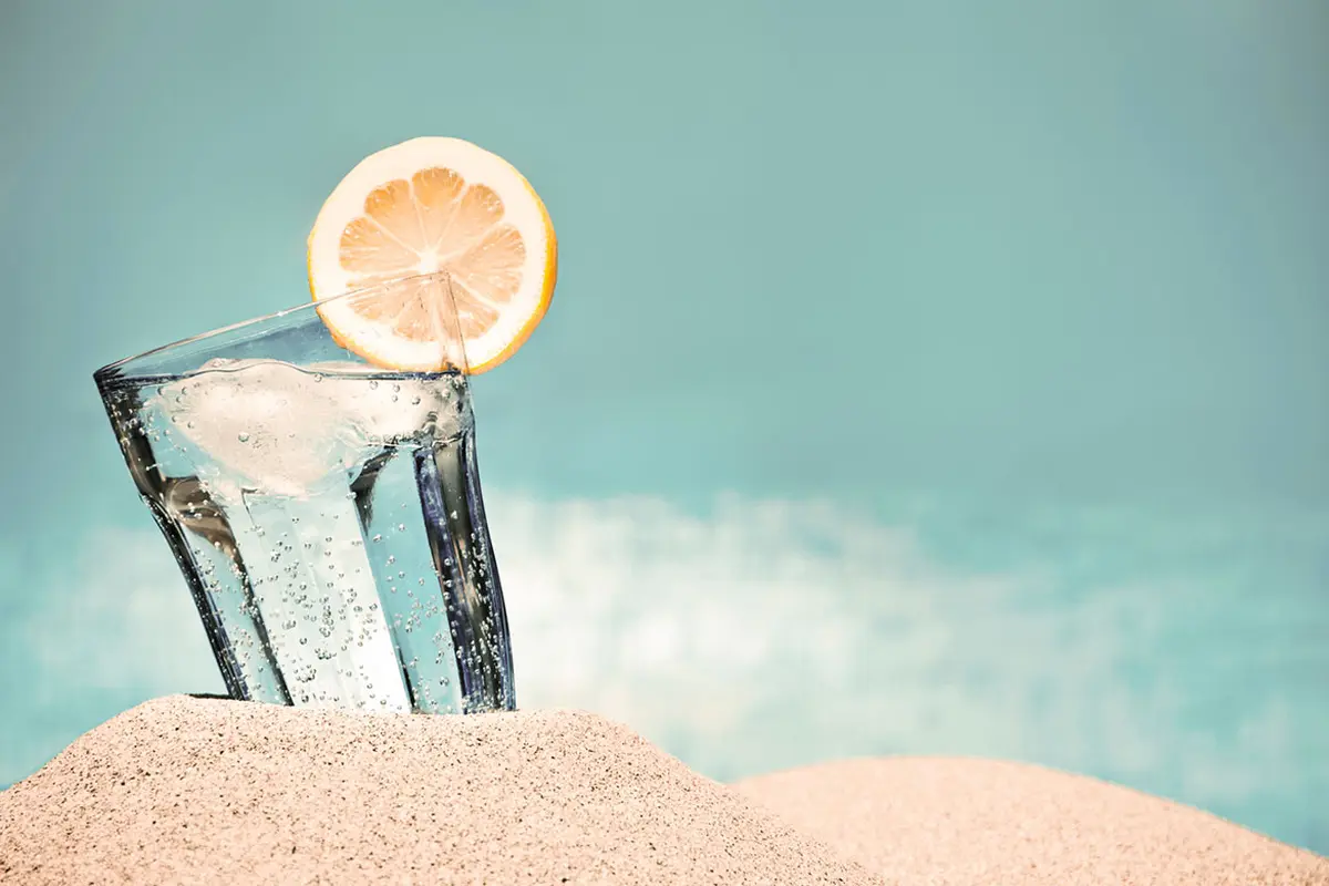 Minum Air Hangat VS Air Dingin, Mana yang Lebih Baik?