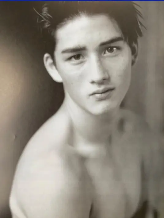 [Instagram/mike_lewis]