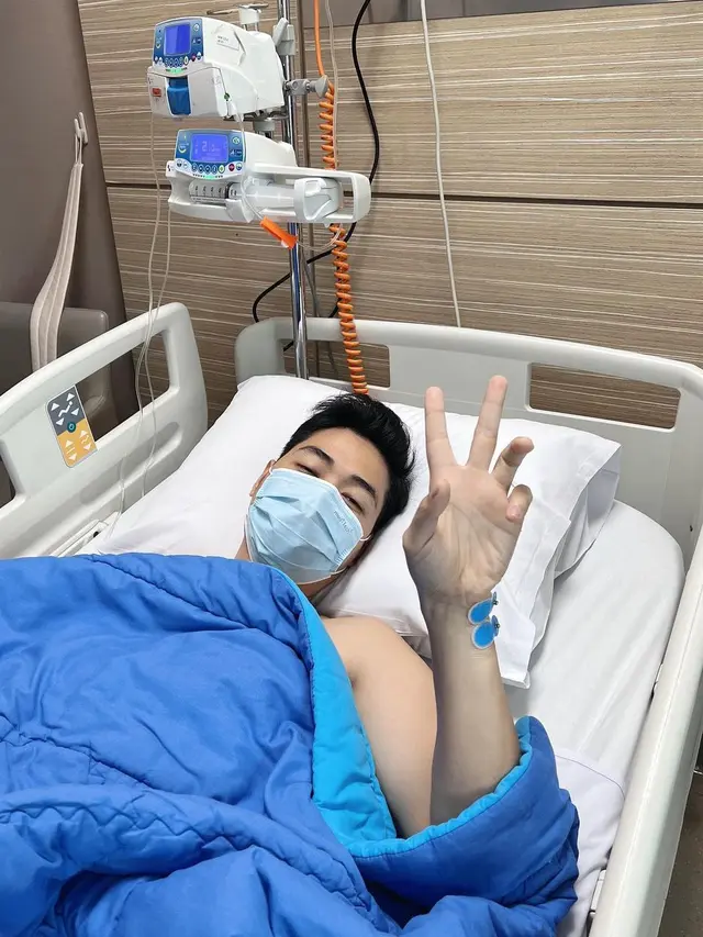 Nycta Gina temani Rizky Kinos operasi (Instagram/missnyctagina)