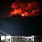 Gunung Karangetang Semburkan Material Pijar, Warga Diminta Waspada