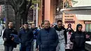 Netizen menyorot SBY yang bugar meski usia tak lagi muda. Mereka melantun doa dan salam kepada mertua Annisa Pohan. “Masyaallah pajang umur buat beliau Pak SBY, semoga selalu dlm lindungan Allah sehat-sehat terus ya pak SBY,” cuit @roya****. “Love u full Bapak SBY... Sehat2 selalu njih Bapak. Kangen dengan beliau,” @trira**** menyahut. “Semoga Pak SBY sehat selalu,” akun @kris**** menambahkan. (Foto: Dok. Instagram @annisayudhoyono)