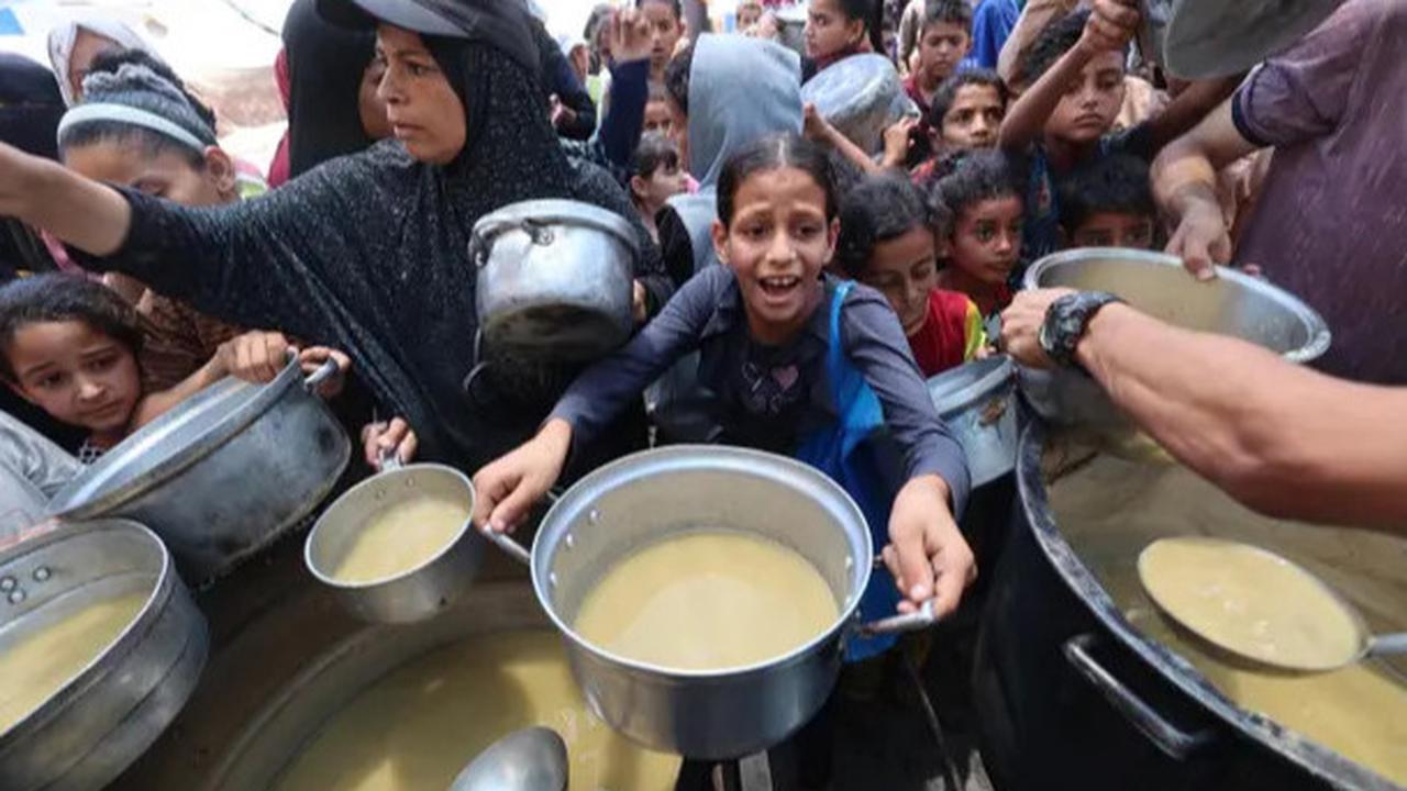 Menhan Israel Rancang Pemindahan Warga Gaza ke Kamp di Rafah