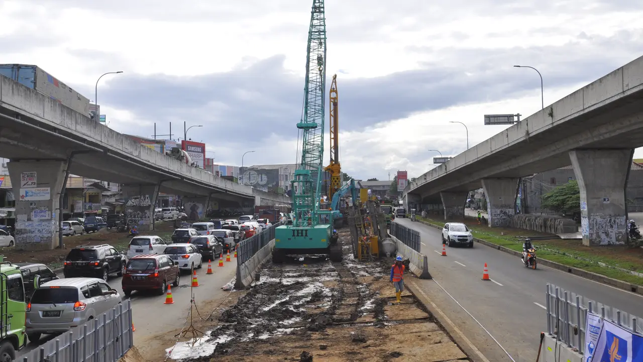 Pengerjaan proyek Tol Bogor Ring Road (BORR) sesi IIB per 22 Mei 2017 telah mencapai 19 persen.