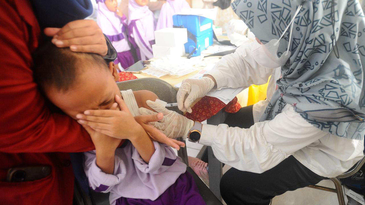 Bulan Imunisasi Anak Sekolah