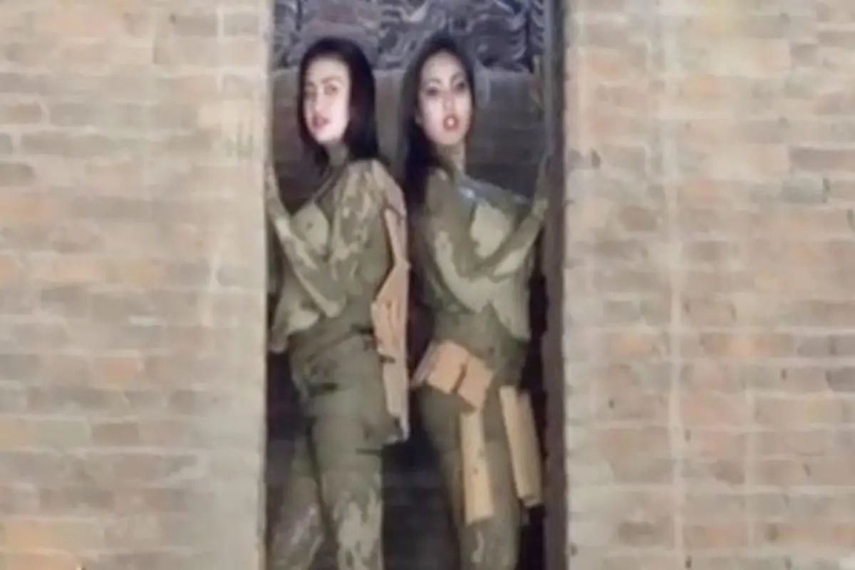 Segmen 3: Pemotretan Unik hingga Jember Fashion Carnival ke-14