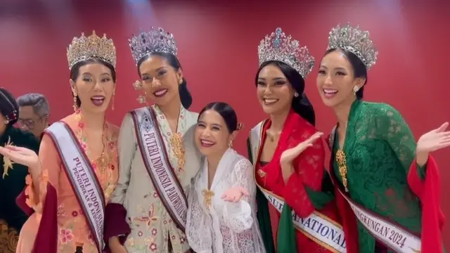 Prilly Latuconsina bersama Puteri Indonesia (Instagram/prillylatuconsina96)