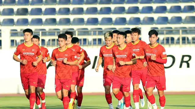 Timnas Vietnam berlatih