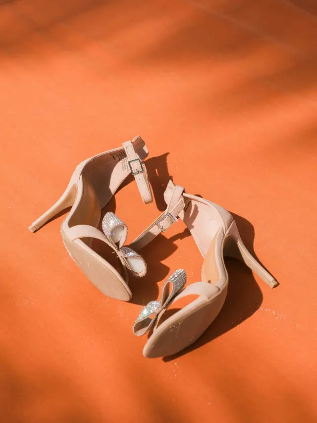 Ancle Strap Heels, Membuat Tampilan Pergelangan Kaki Nampak Indah