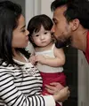 Pemeran Maruli Tampubolon sangat menikmati perannya sebagai ayah. Maruli kini menanti anak kedua itu telah memiliki seorang putri yang bernama Jemima Nava Baijens Tampubolon. Kebahagiaan begitu dirasakan bersama putrinya. (Instagram/marulitampubolon777)