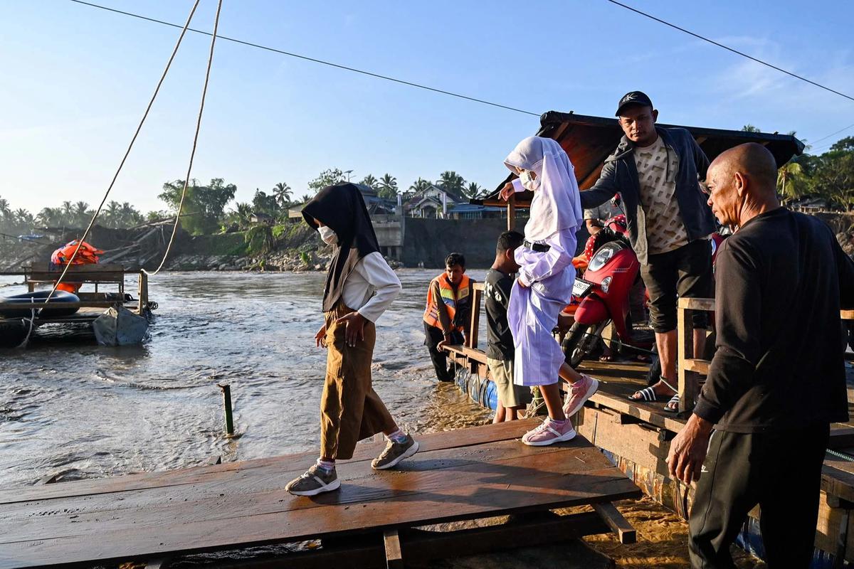 FOTO: FOTO Anak Anak Kembali Bersekolah Pascabencana Di Bireuen Aceh