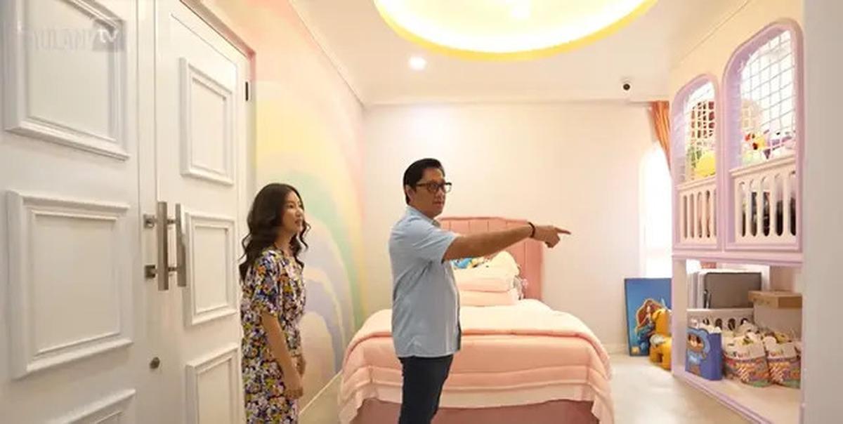 9 Potret Kamar Tidur Anak di Rumah Sarwendah, Desainnya Lucu dengan Playground