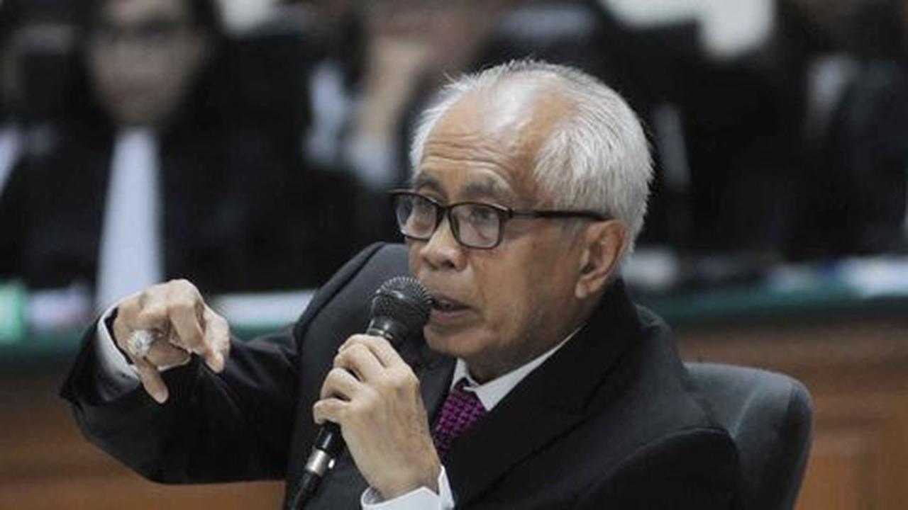 Dituntut 10 tahun OC Kaligis pasrah mati di bui
