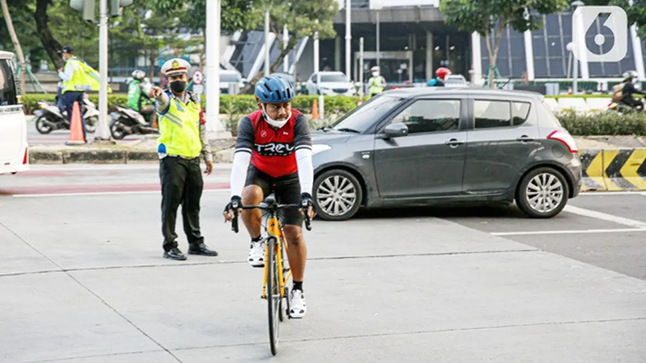 Banner Infografis  Wacana Tilang Pesepeda Nakal di Jalan Raya. (Liputan6.com/Faizal Fanani)