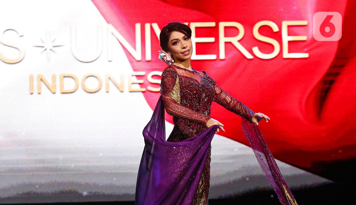 Selama satu bulan terakhir, Clara Shafira telah menjalani persiapan dan pelatihan intensif, termasuk public speaking, catwalk, makeup, serta pengembangan mindset. (Liputan6.com/Angga Yuniar)