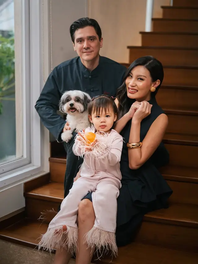 Tanpa Baju Merah, Ranty Maria hingga Aaliyah Massaid Rayakan Imlek dengan Meriah