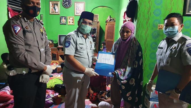 Jasa Raharja berikan santunan kepada keluarga korban kecelakaan lintas Riau - Sumbar.
