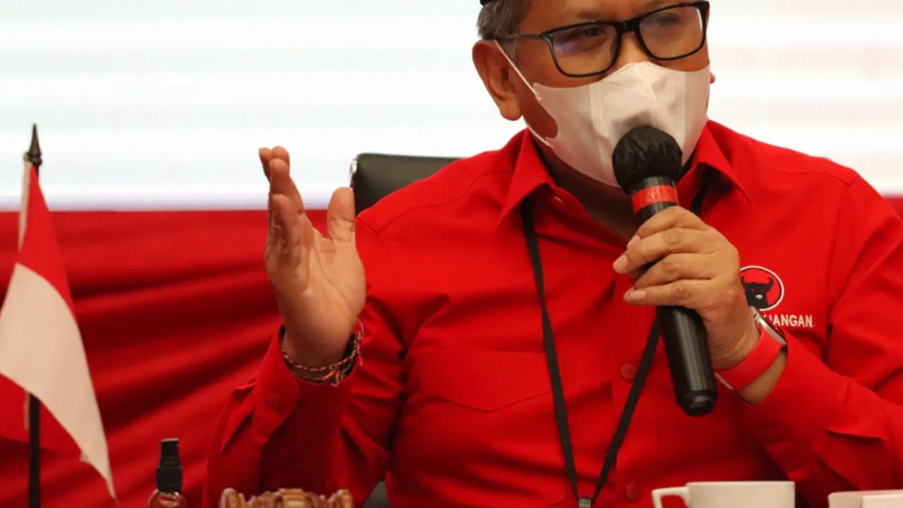 Sekretaris Jenderal DPP PDI Perjuangan (PDIP) Hasto Kristiyanto saat membuka Sekolah Partai Calon Kepala Daerah PDIP, Minggu (13/9/2020).