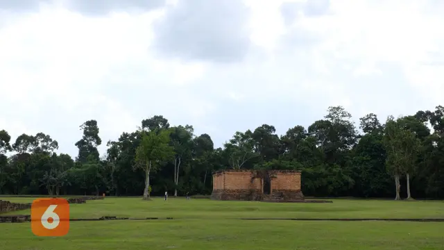 Kompleks Candi Muaro Jambi