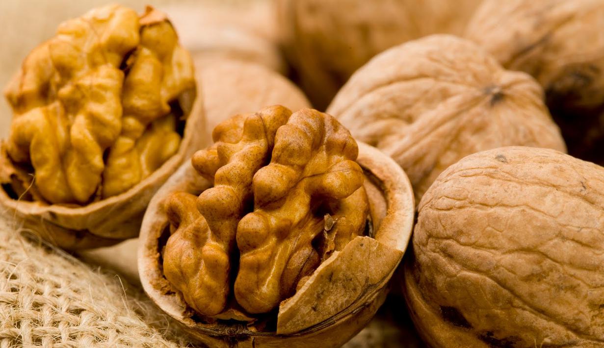 Kacang - kacangan ini juga mampu menghilangkan depresi akibat stres berlebih. Hal ini disebabkan kacang kenari banyak mengandung asam lemak omega 3 yang mampu mendukung kesehatan mental. (Istimewa)