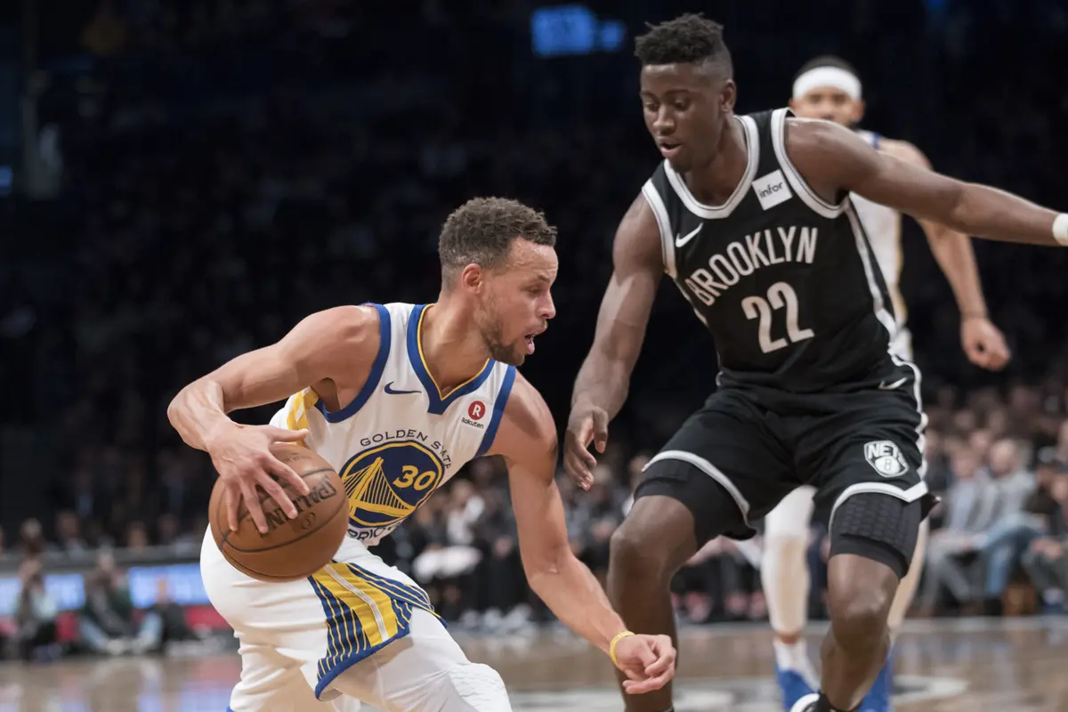 Stephen Curry saat melawan Nets