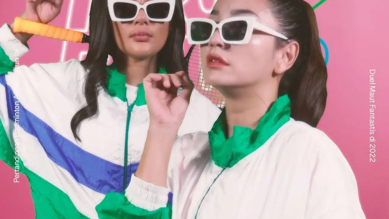 Erika Carlina dan Hesti Purwadinata