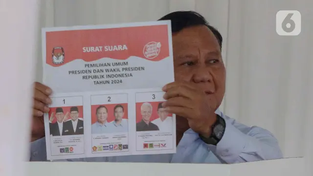 Prabowo Subianto Mencoblos di TPS 033 Bojong Koneng