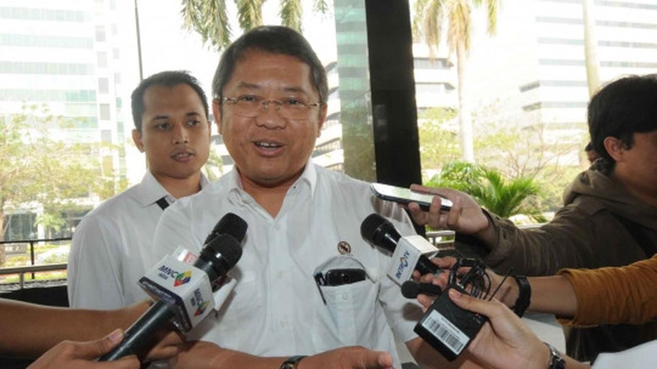 Berkemeja putih, Rudiantara sambangi KPK