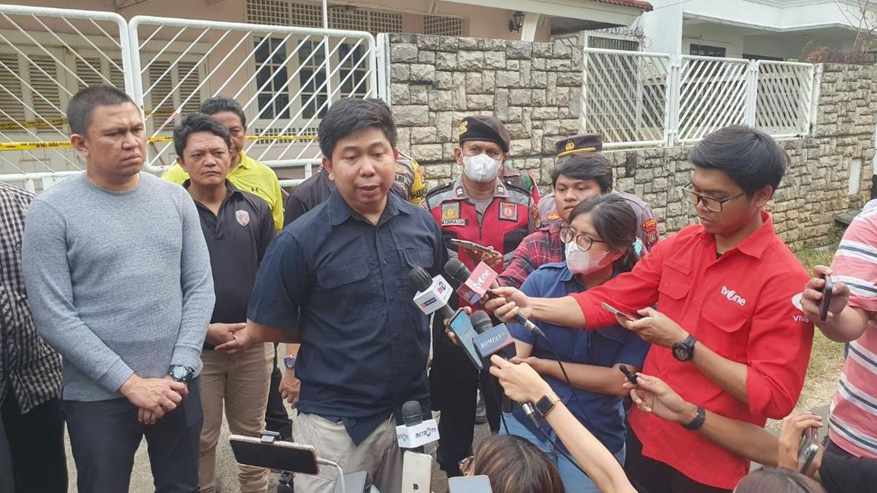 Namun belum diketahui sidik jari siapa saja yang ada di rumah tersebut. Karena hasilnya baru akan diketahui beberapa hari nanti<br>