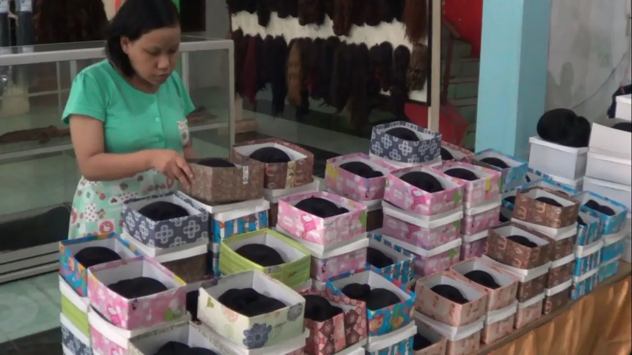Asa Menyala Perajin Sanggul Pasuruan di Tengah Perang Harga